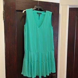 BCBG a green short dress